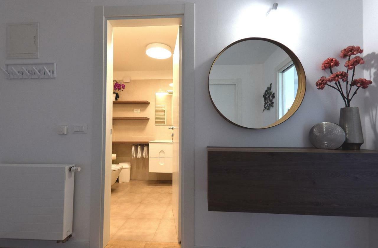 Apartment Vostan Pula Exterior photo