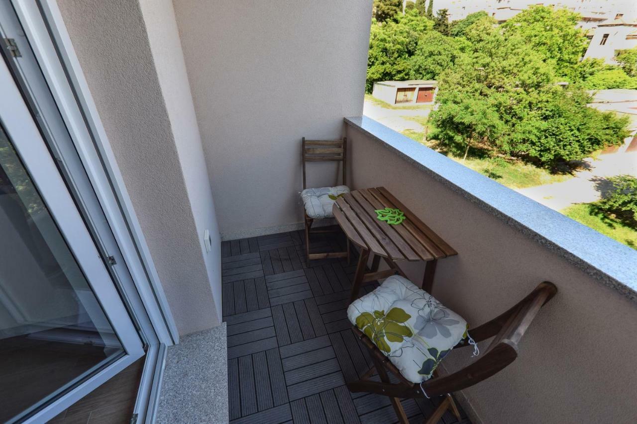 Apartment Vostan Pula Exterior photo